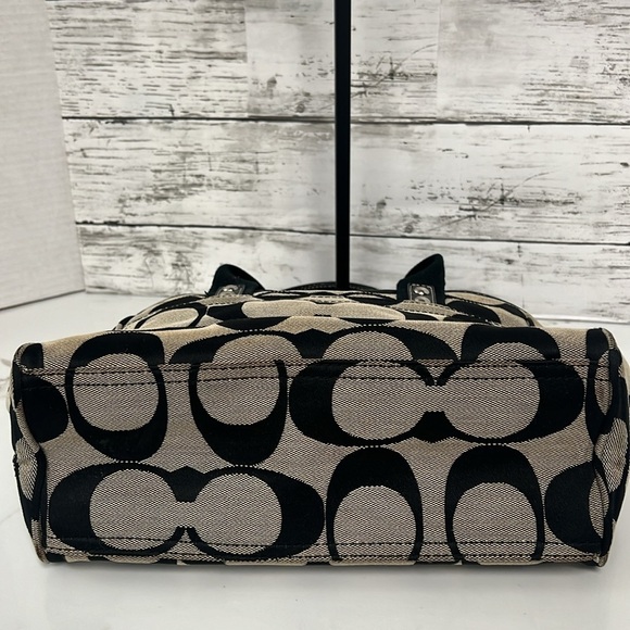 Coach  Bag - Picture 10 of 16